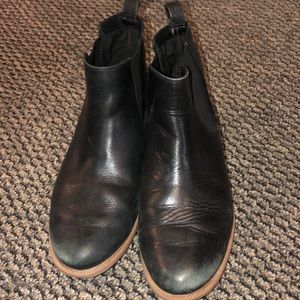 clarks chelsea ankle boots